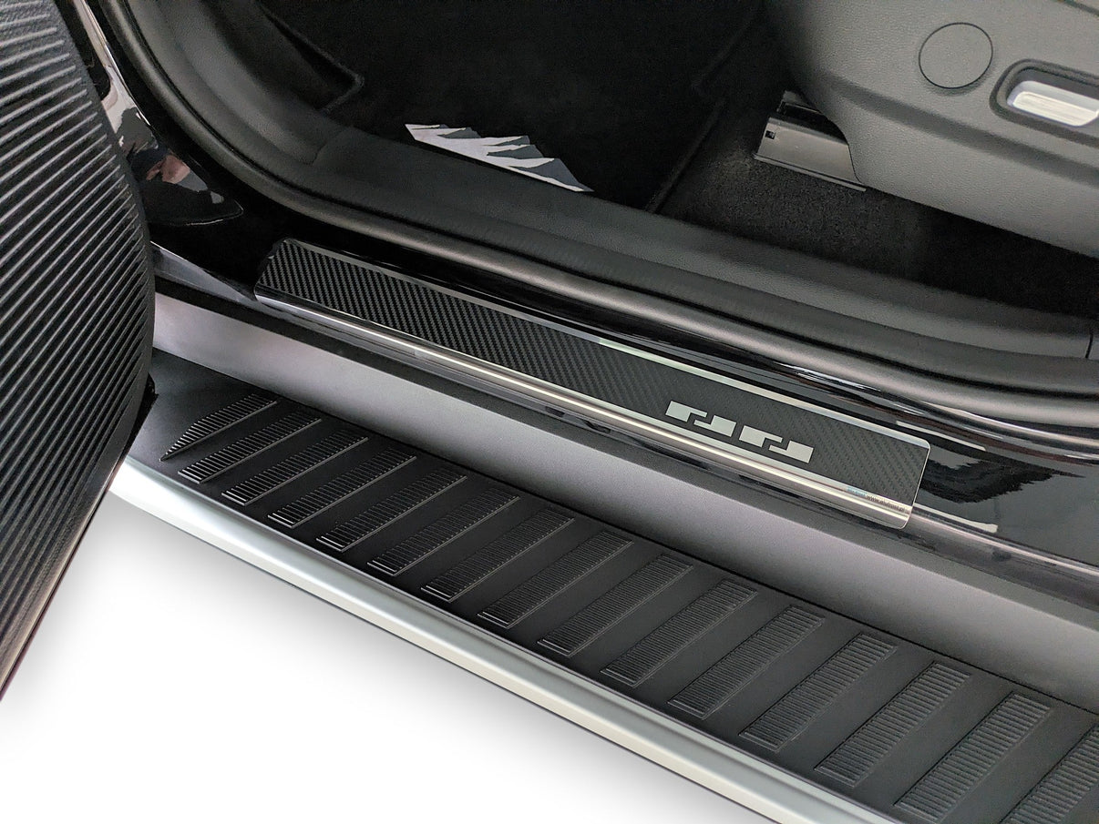 Tröskelskydd BAIC BJ30 2025+ – kolfiber-look - Carlevel AB - Fordon och delar > Fordonsdelar > Karossdelar