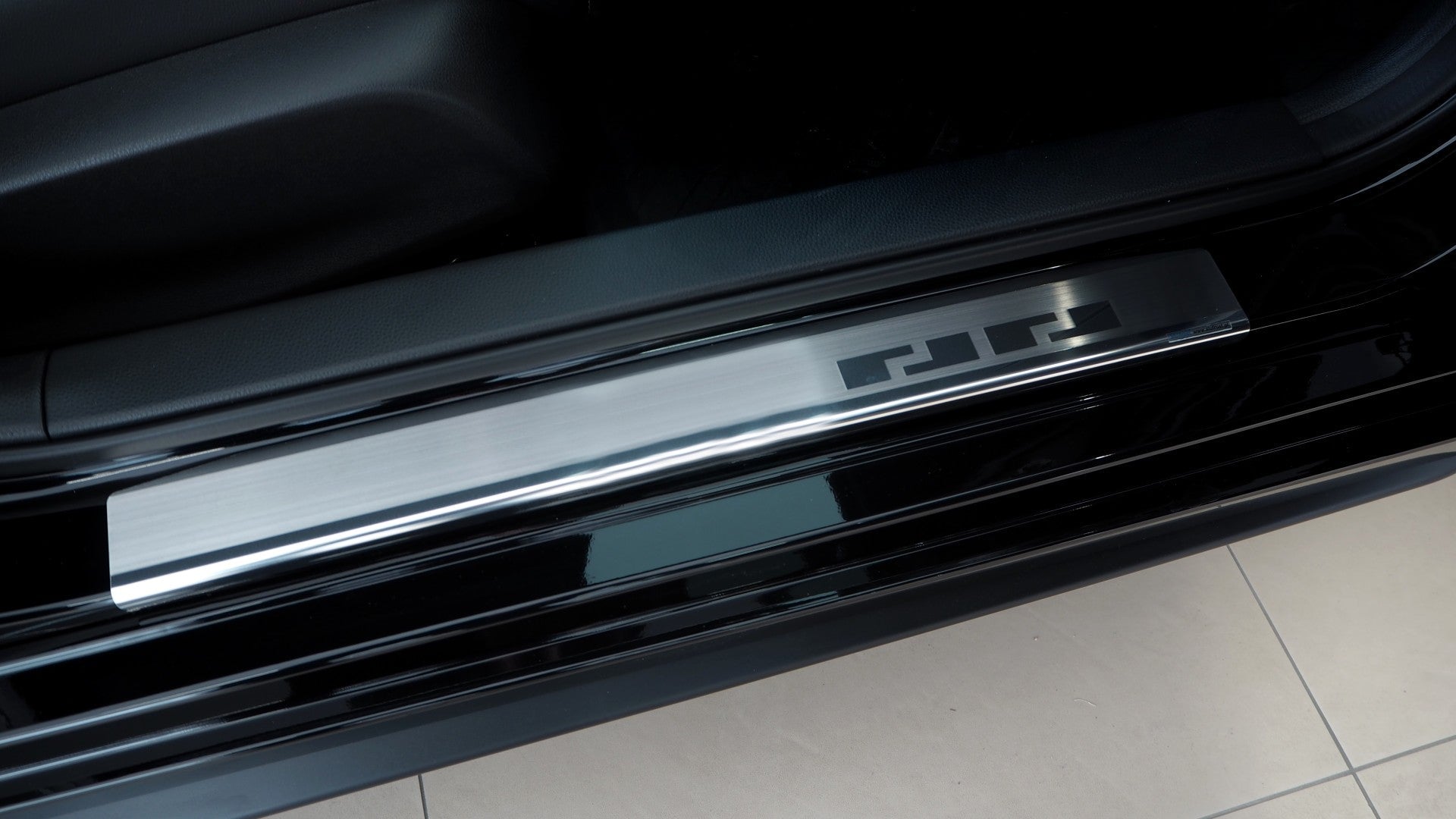 Karmbeskyttelse rustfrit stål Honda Civic XI 5D 2022+ - Carlevel - 