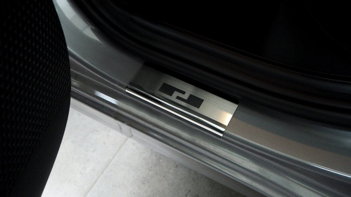 Sill Protector til Hyundai Elantra VII 2021+ – Rustfrit stål | Alu-Frost - nærbillede detaljer | Alu-Frost
