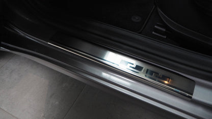 Sill Protector til Hyundai Elantra VII 2021+ – Rustfrit stål | Alu-Frost - produktbillede forfra | Alu-Frost
