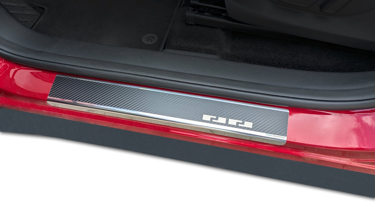 Tröskelskydd MG ZS II 2024+ – kolfiber-look - Carlevel AB - Fordon och delar > Fordonsdelar > Karossdelar