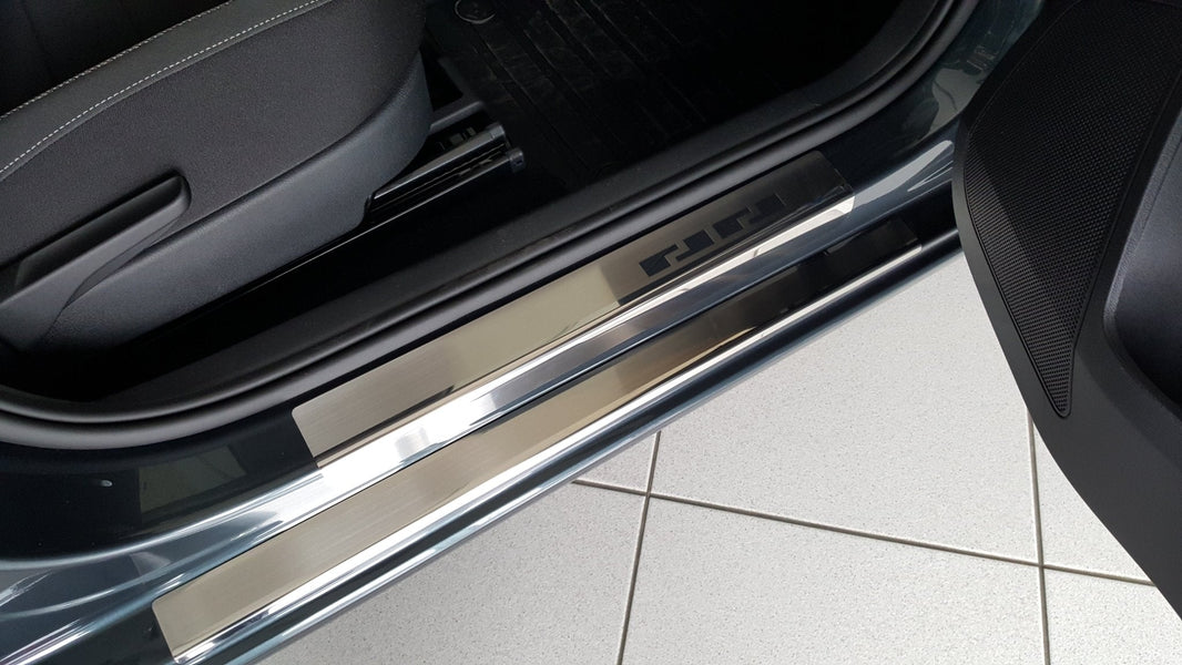 Karmbeskyttere til Skoda Rapid 2012-2019 - Rustfrit stål | Alu-Frost - produktbillede forfra | Alu-Frost