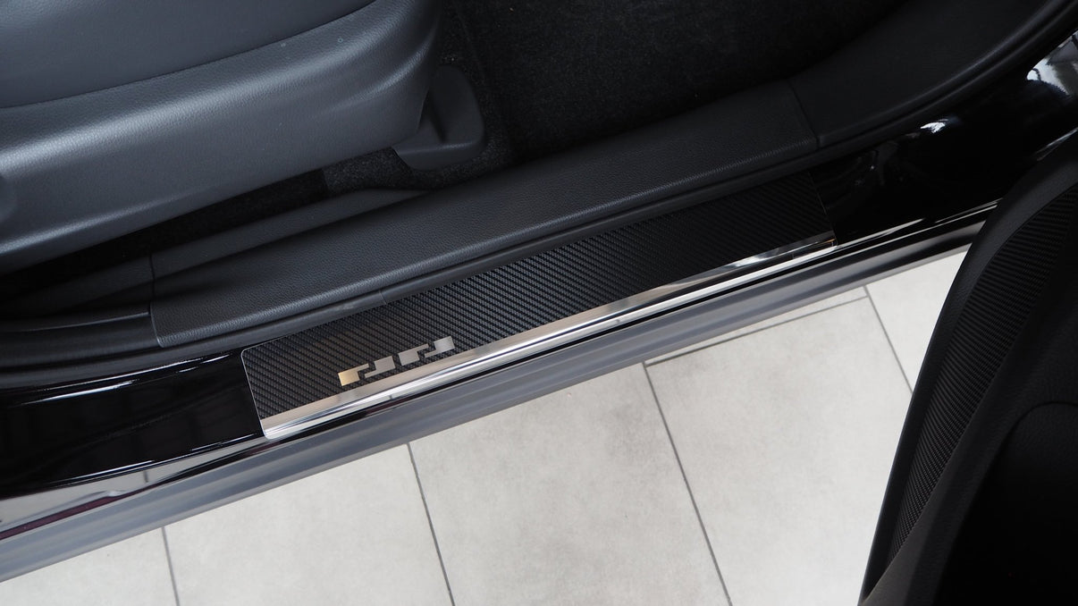 Tröskelskydd stål/kolfiber Mitsubishi Eclipse Cross 2017+ - Carlevel - 