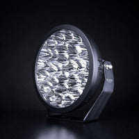 Ekstra lette Strands Lighting Division Yukon 2.0 Flood 9″ – produktbillede forfra | Strands Lysafdeling